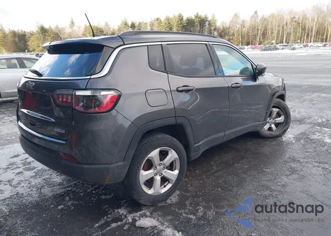 2018 Jeep Compass Latitude 4X4 from USA, damaged, VIN 3C4NJDBB7JT458003